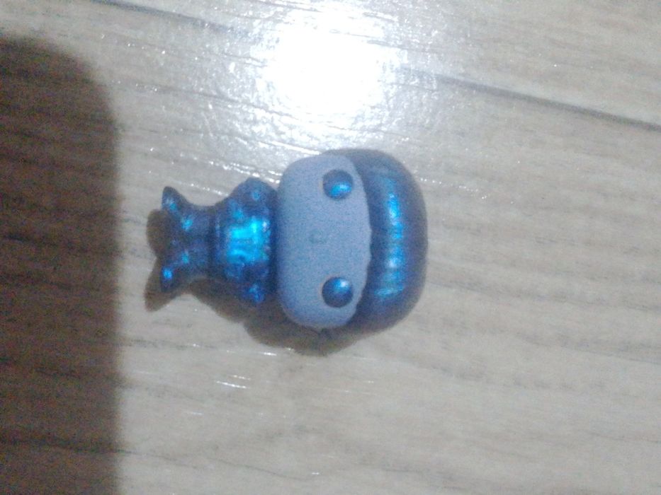 продам уилла осд изнанки, вкладыш есть,