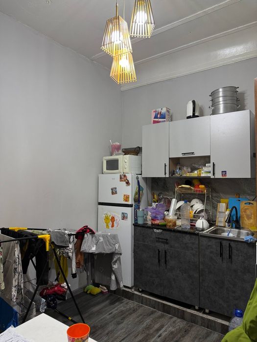 Продаётся коттедж 2 этажа,3 ком.(Азербайджанский центр)