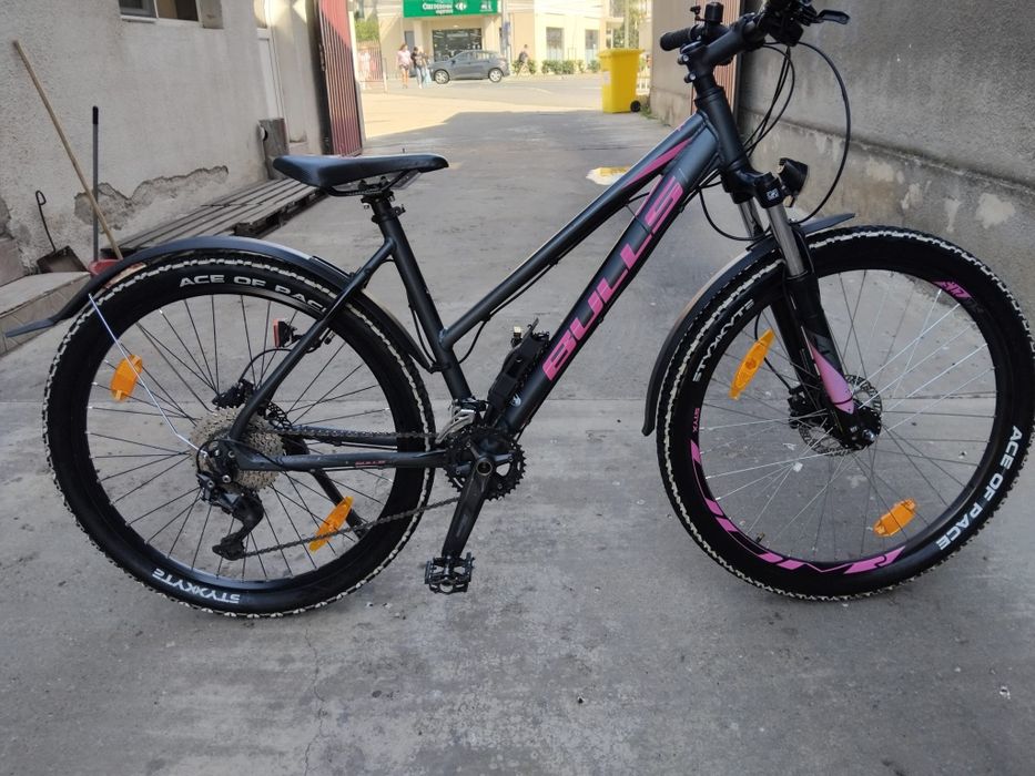 Vând bicicleta Bulls din aluminiu pentru damă