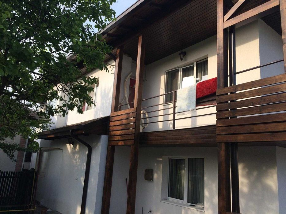 Inchiriez/Vand casa in comuna Bascov stradal la 500m de Primarie