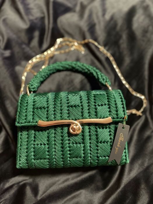 Poșetă lucrată manual