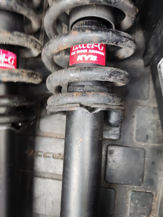 Предни амортисьори Каяба за Хонда Акорд 7 ген