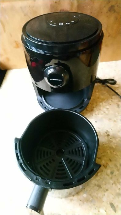Продавам Air Fryer Gourmetmaxx