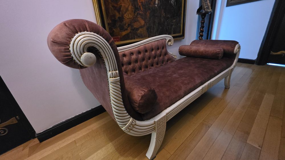 Șezlong recamier stil Empire, lemn masiv sculptat, catifea – piesă de colecție