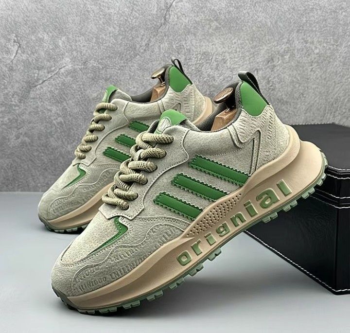 Кросовка ерлерге арналған ар түрлі размерлері бар