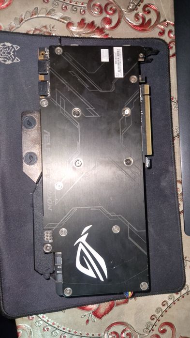 Vand placa video GTX 1080TI PLATINUM