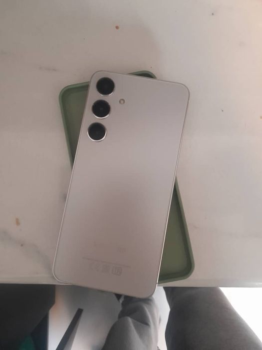 Samsung Galaxy S24 Plus 256GB - состояние НОВОГО

ИДЕАЛЬНОЕ состояние,