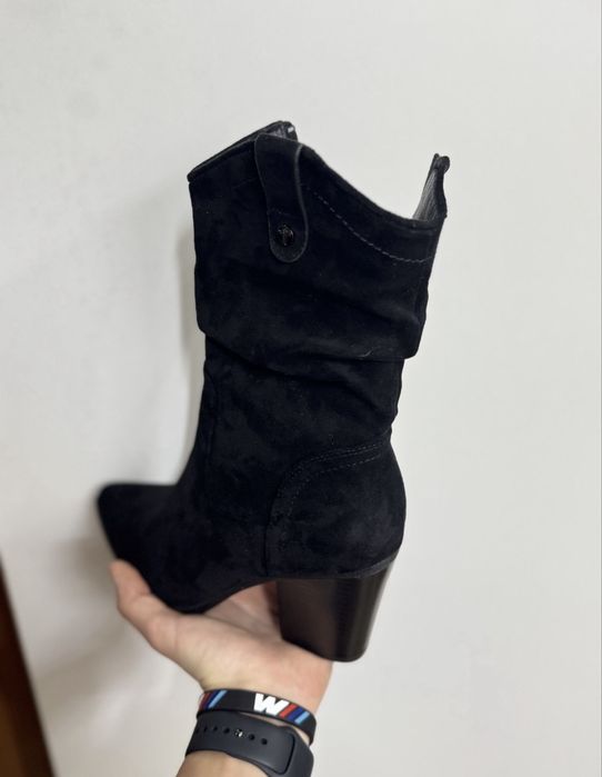 Сапоги женские .