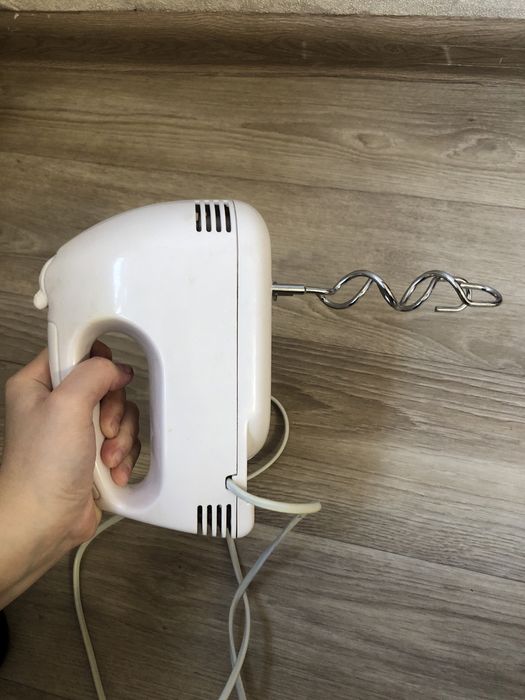 Ручной миксер