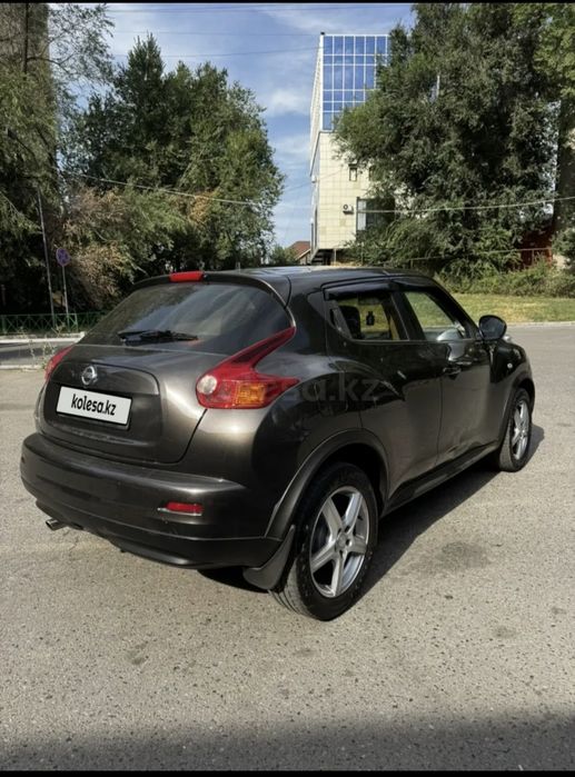 Продам машину Nissan Juke
