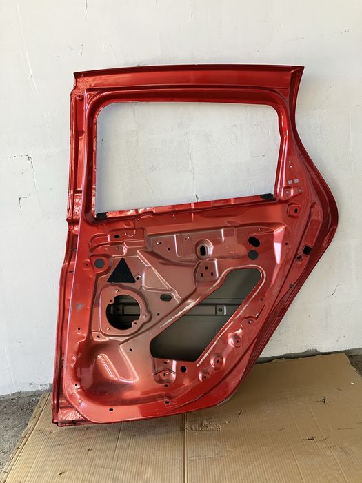 Задна дясна врата за Renault Zoe Рено Зое 2015г
