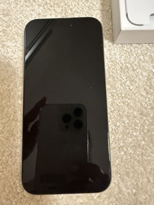 Iphone 15 pro natural titanium