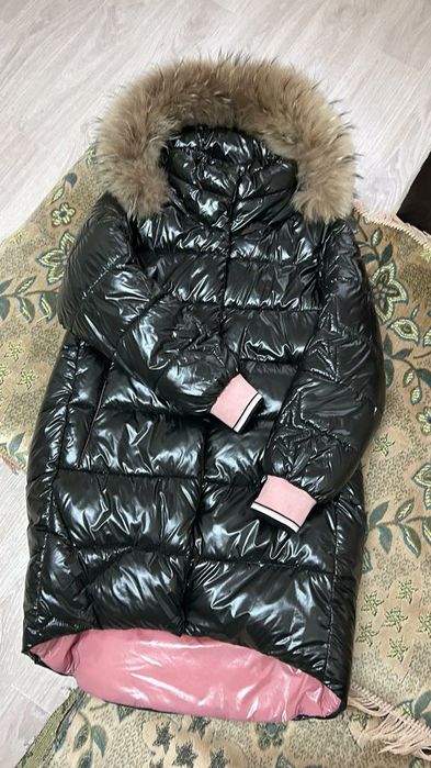 Продам пуховик для девочки