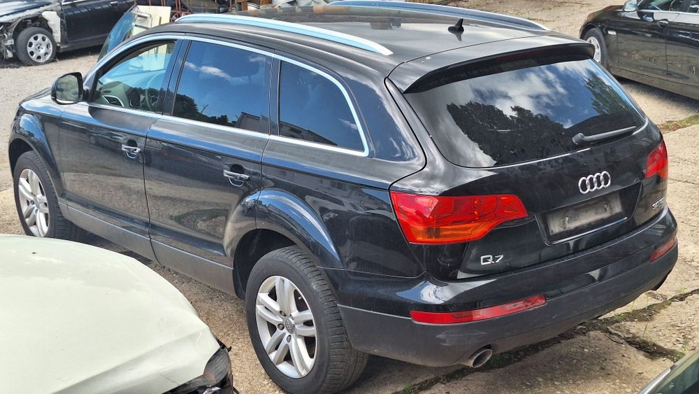 Audi Q7 3.0TDI 233кс на части