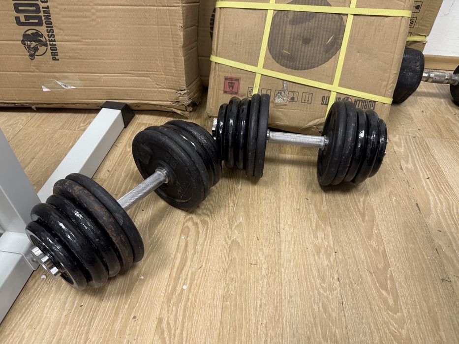 Gantere fier reglabile set 44 kg, 22 kg+22 kg=44 kg. Pret 550 lei