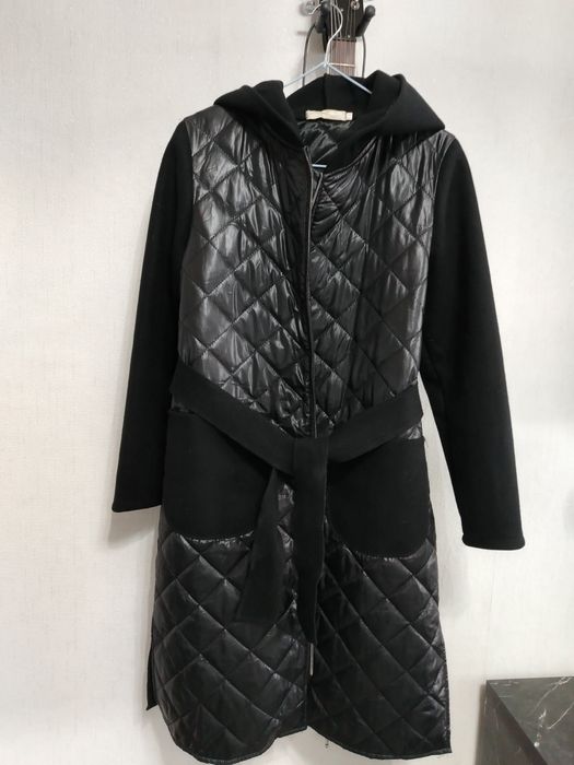 Продам плащь, лёгкий, с капюшоном