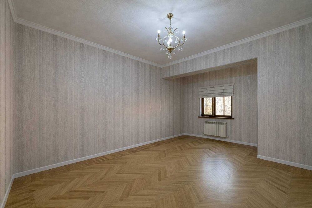 Продается Дом / Участок, 3,5 сот, Багсарай, гостиница Россия (87648)