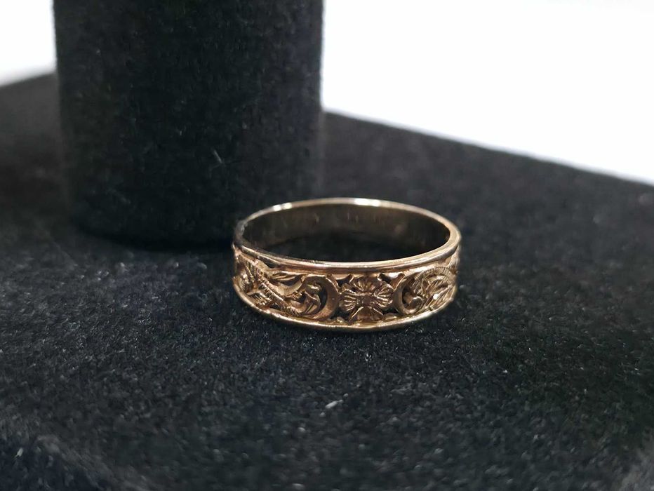 Дамски златен пръстен 14К 585 / 2,66 гр.