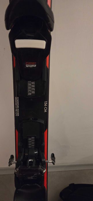 Комплект Ски, ски обувки и щеки Rossignol