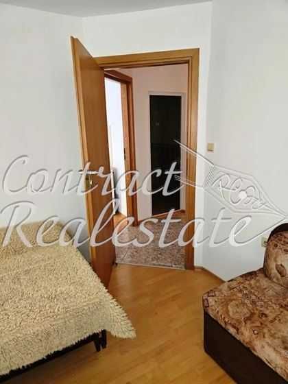 Дава се под наем Двустаен апартамент в Варна, Лятно кино Тракия - 45 кв.м за 306 € - Снимка #2