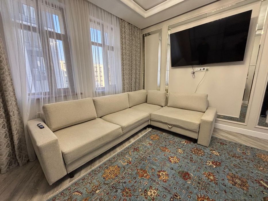 Диван раскладной, длина 3м