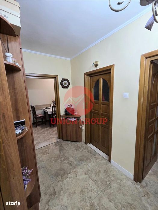 Apartament 4 Camere in Vila, Curte si Intrare Separata, Zona Andrei Sa
