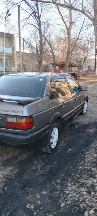 Пассат б3 седан серый