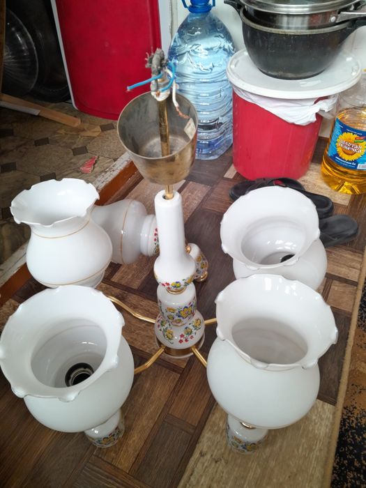 Люстра из давних времен