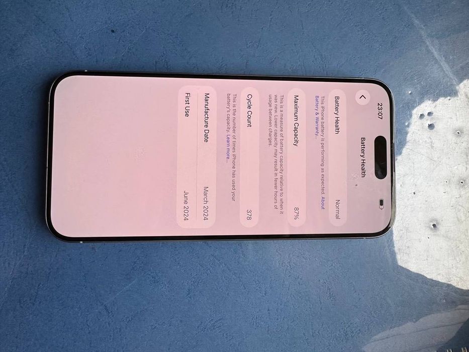 iPhone 15pro max titan