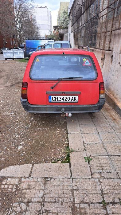 Кола Opel Kadett
