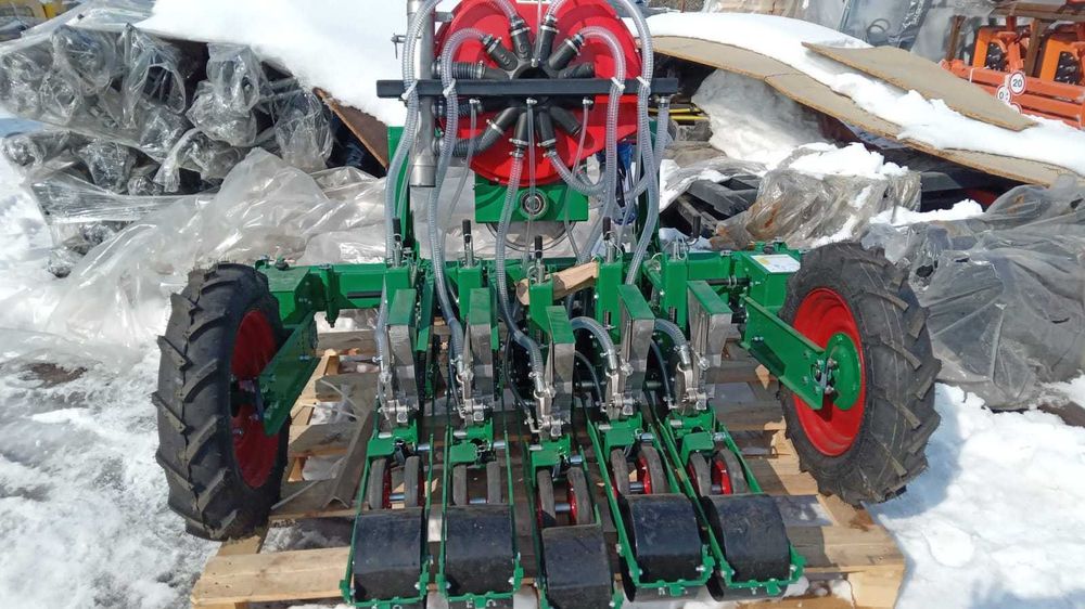 сеялка лук морковь