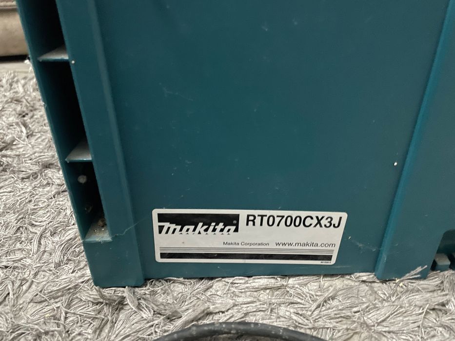 Masina de frezat makita