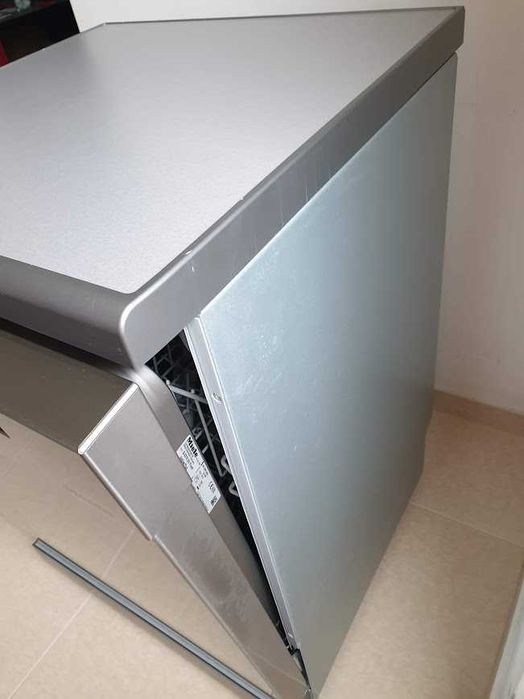 Инокс - Съдомиялна Miele - Auto Open - 14 Комплекта - Свободностояща