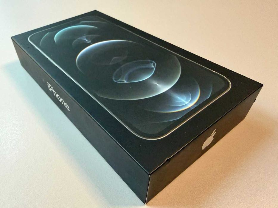  Apple / iPhone 12 Pro 128 Gb / Silver