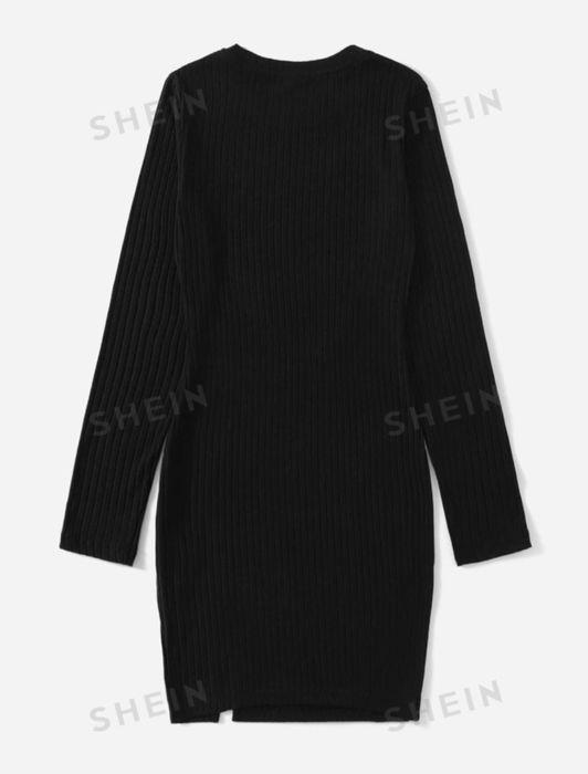 Малка черна рокля