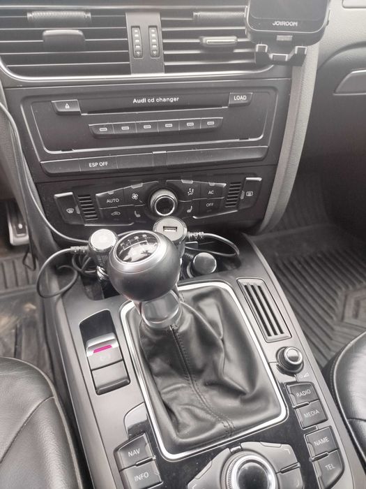 se vinde audi a4b8