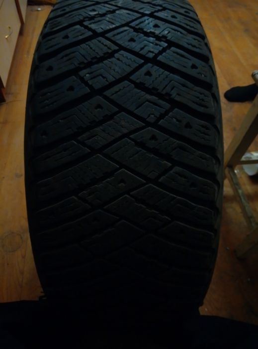 Резина комплект 215/55R17