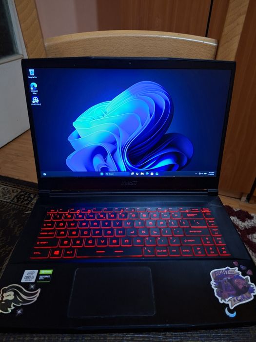Laptop Gaming MSI GF65 Thin 10SDR-807XRO
