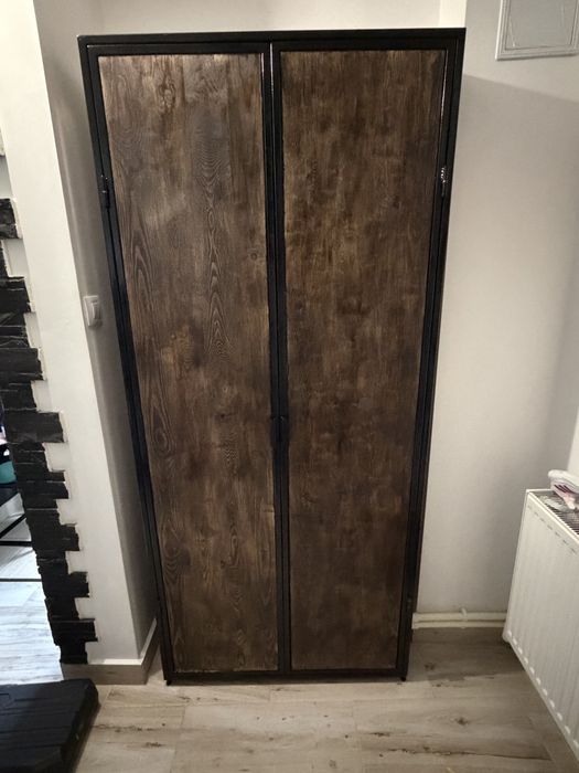 Porti,balustrazi,scari metalice,confectii metalice personalizate