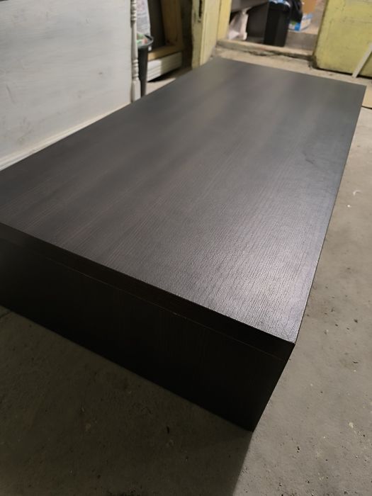 Ниска холна маса