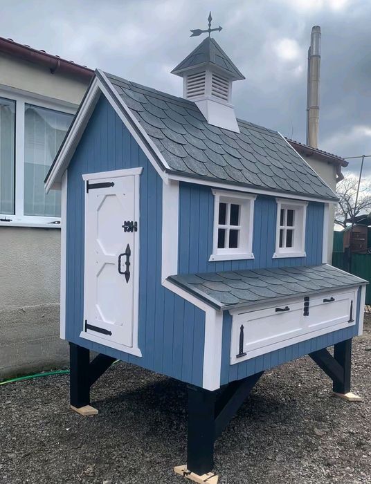 Курятник домик..