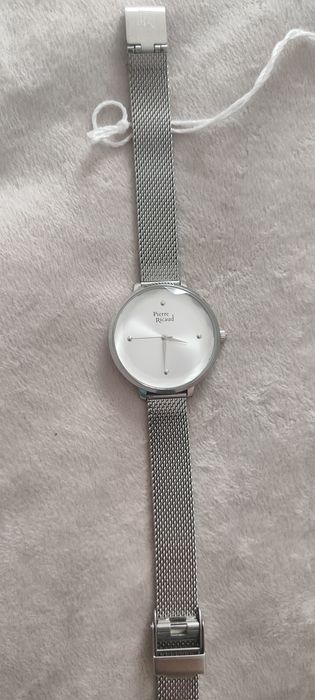 Продам женские часы