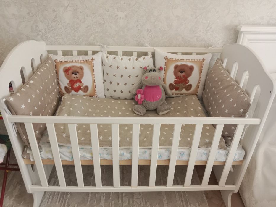 Детская кроватка
