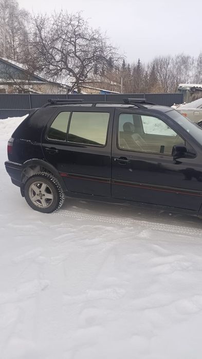 Продам машину Фольсваген Гольф