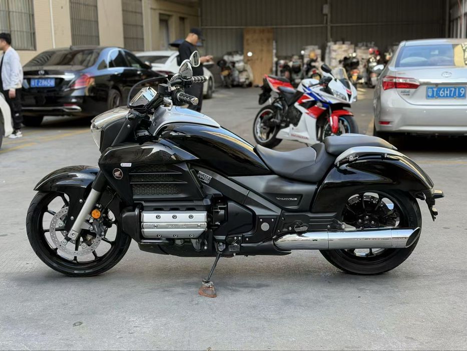 Продается Honda Valkyrie 1800 cc