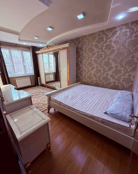 3-х комнатная квартира на Ойбеке рядом с рынком ID: 5363