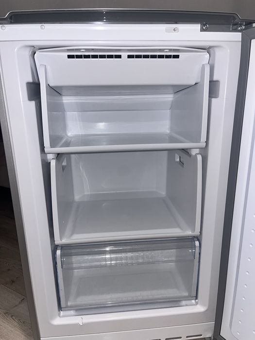 Продам Холодильник Bosch