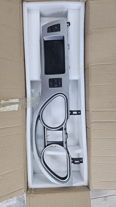 Панель от ауди Q7. Оригинал