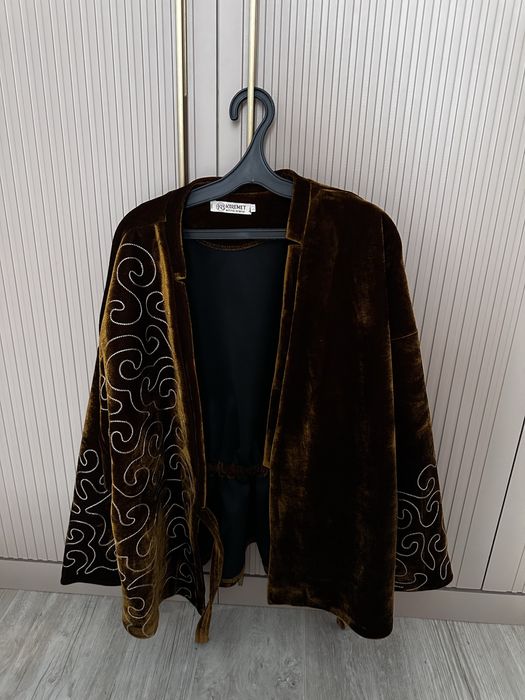 Шапан женский короткий