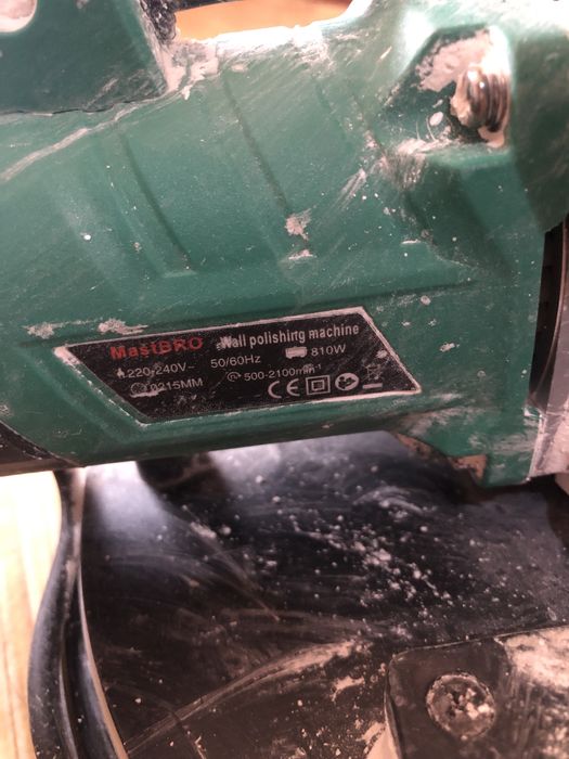 Продам жираф в отличном состояние